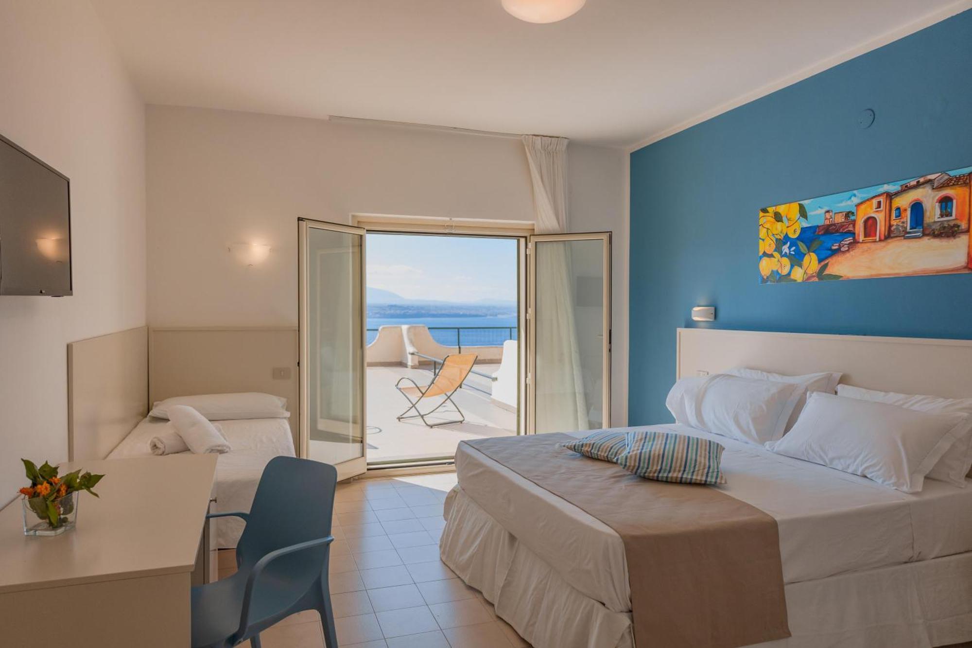 Cdshotels Terrasini - Citta Del Mare Екстериор снимка