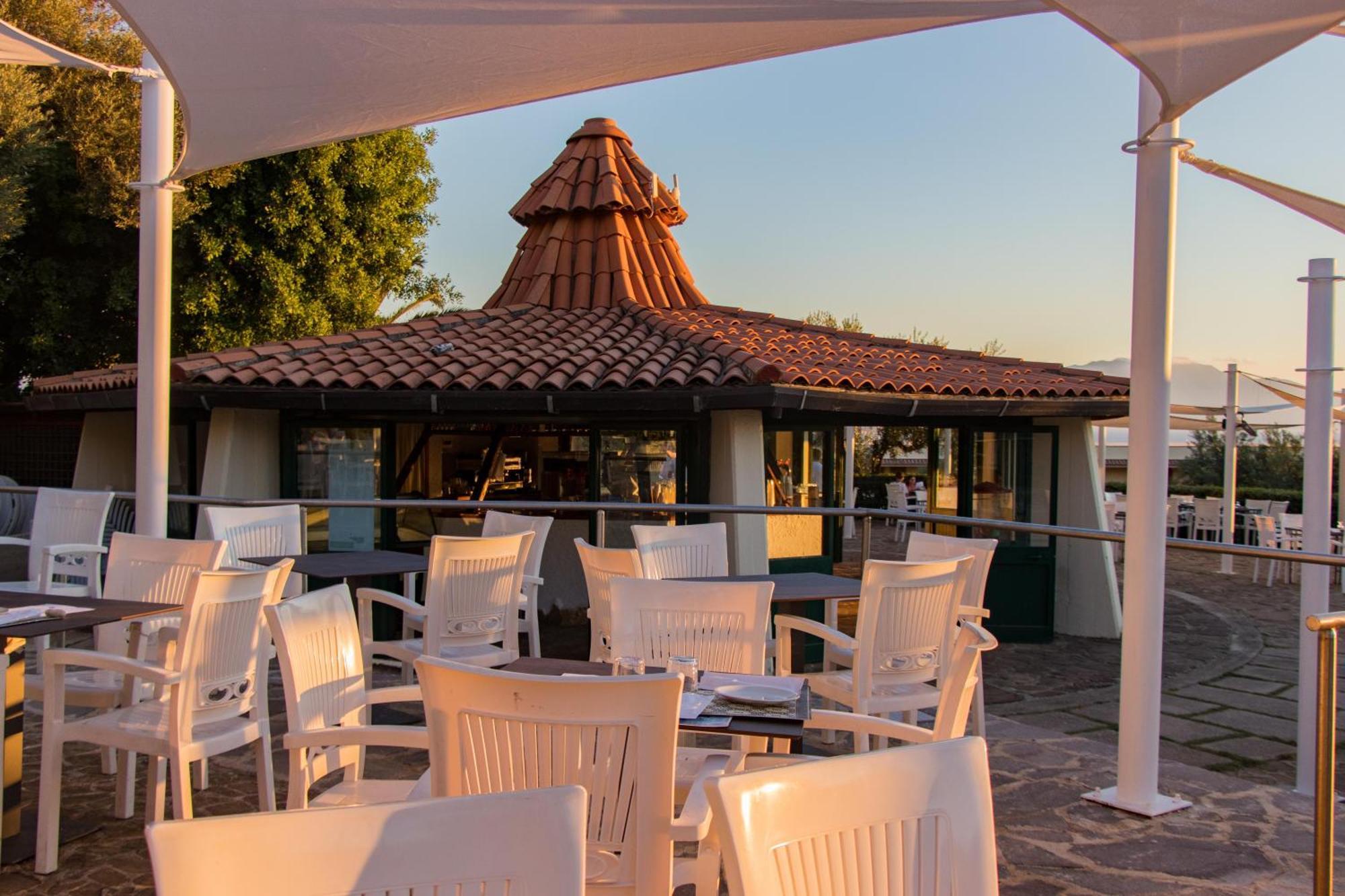 Cdshotels Terrasini - Citta Del Mare Екстериор снимка